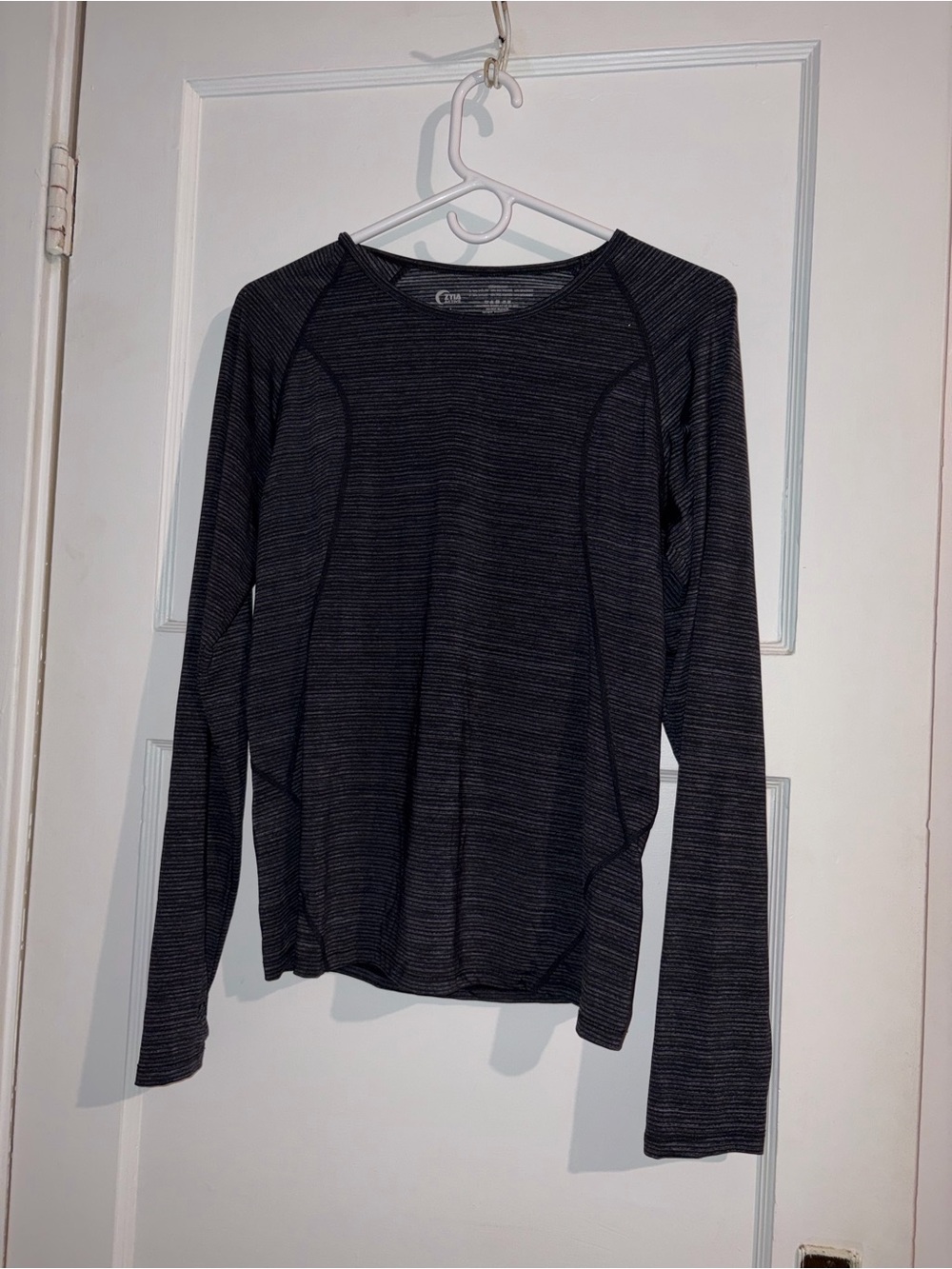 Zyia Long-Sleeve Crew Neck Top - Black Heather